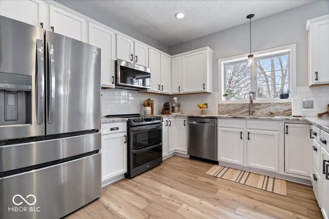 12351 Cobblestone Drive, Fishers, IN 46037