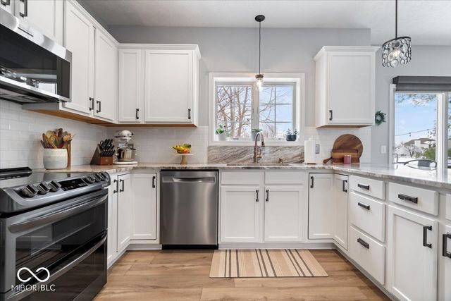 12351 Cobblestone Drive, Fishers, IN 46037