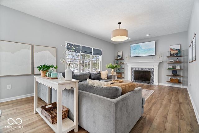 12351 Cobblestone Drive, Fishers, IN 46037