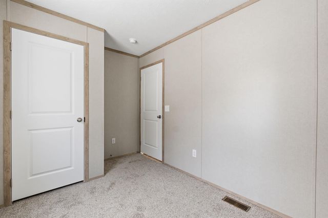 64 O'Keefe Circle, Conway, NH 03860