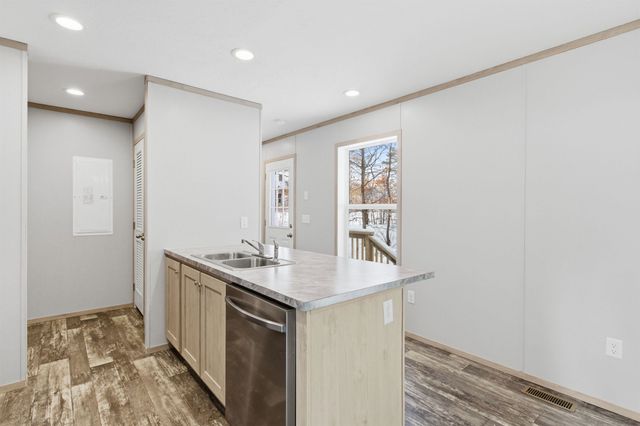 64 O'Keefe Circle, Conway, NH 03860