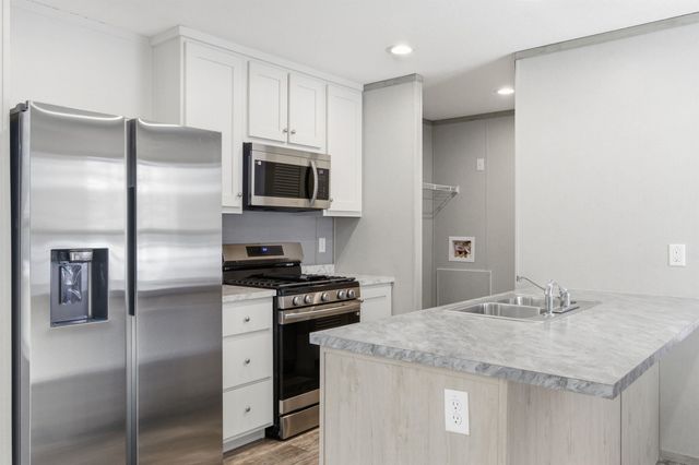 64 O'Keefe Circle, Conway, NH 03860