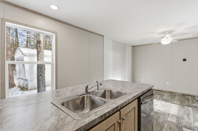 64 O'Keefe Circle, Conway, NH 03860