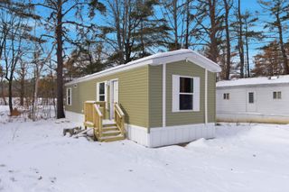 64 O'Keefe Circle, Conway, NH 03860
