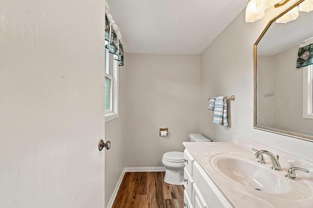 181 Highview DRIVE, Cedarburg, WI 53012