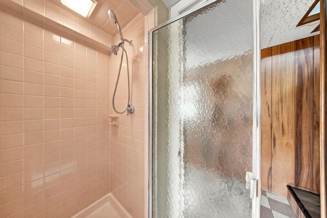 181 Highview DRIVE, Cedarburg, WI 53012