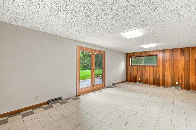 181 Highview DRIVE, Cedarburg, WI 53012