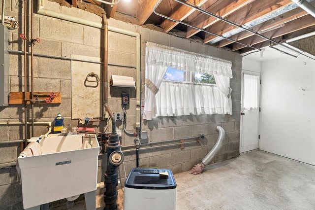 181 Highview DRIVE, Cedarburg, WI 53012