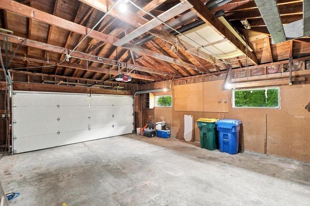 181 Highview DRIVE, Cedarburg, WI 53012