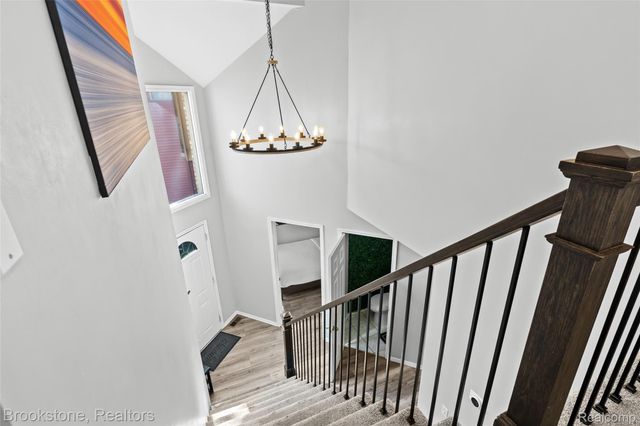 400 LA PLAZA, Royal Oak, MI 48073