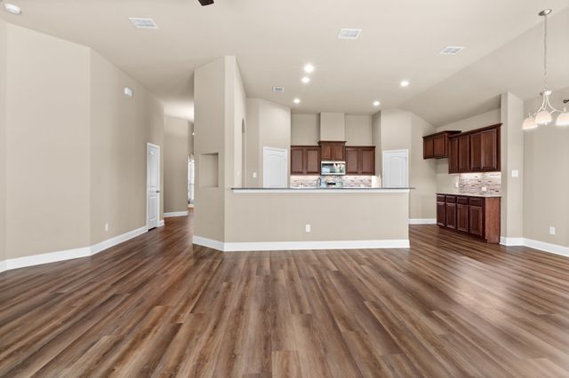 7425 Waterwell Trail, Forest Hill, TX 76140