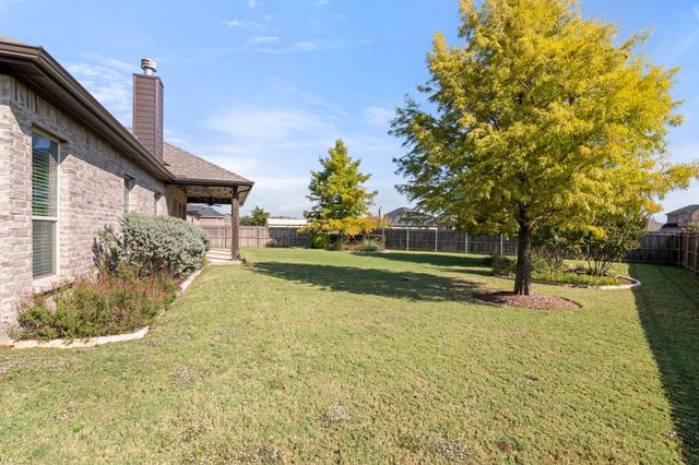 7425 Waterwell Trail, Forest Hill, TX 76140