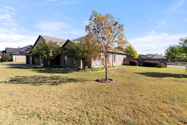 7425 Waterwell Trail, Forest Hill, TX 76140
