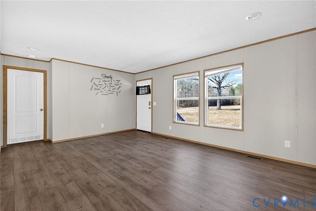 9042 Kimages Rd, Charles City, VA 23030