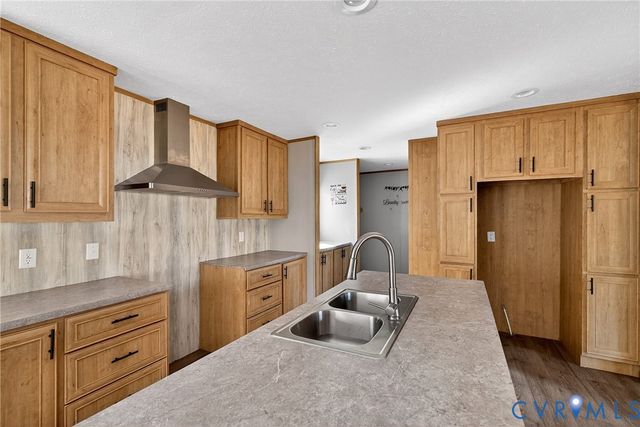 9042 Kimages Rd, Charles City, VA 23030