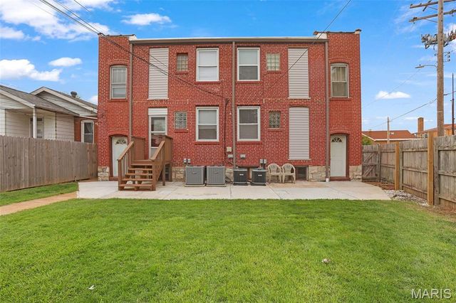 4916 Robert Avenue, St Louis, MO 63109
