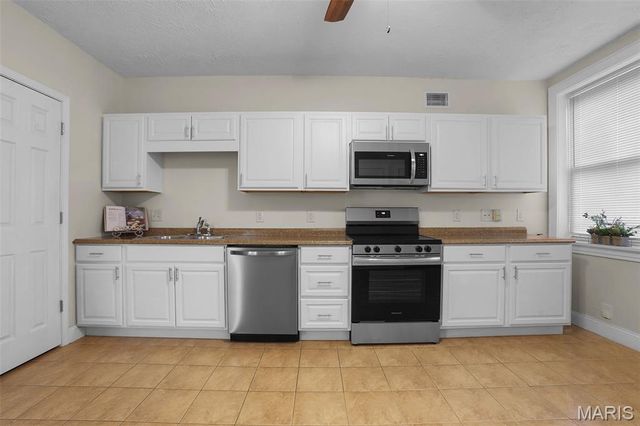 4916 Robert Avenue, St Louis, MO 63109