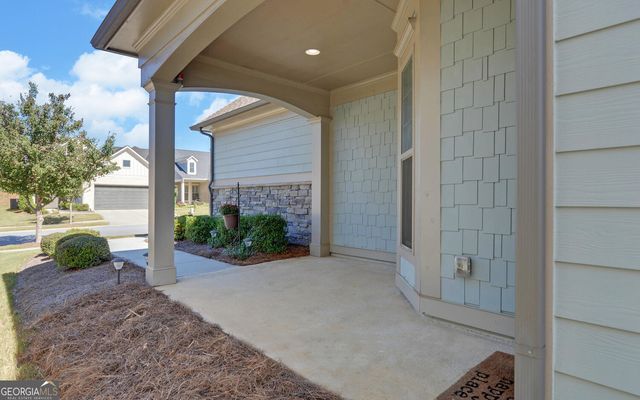 5638 Maple Bluff Way, Hoschton, GA 30548