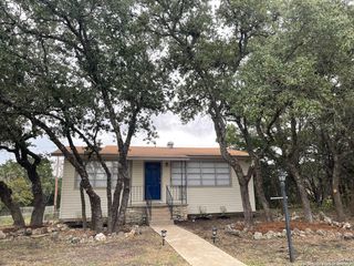 3058 Westview, Canyon Lake, TX 78133