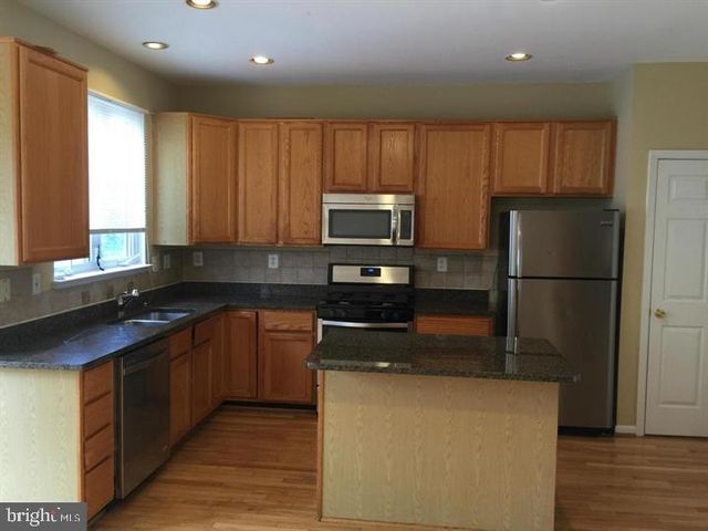 2519 JAMES MONROE CIR, Herndon, VA 20171