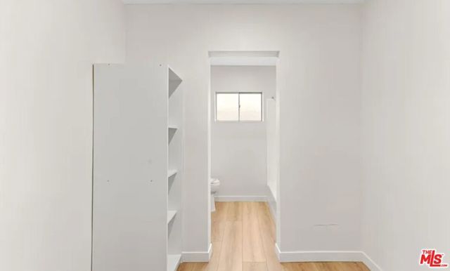 4345 Ventura Canyon Avenue, Sherman Oaks (los Angeles), CA 91423