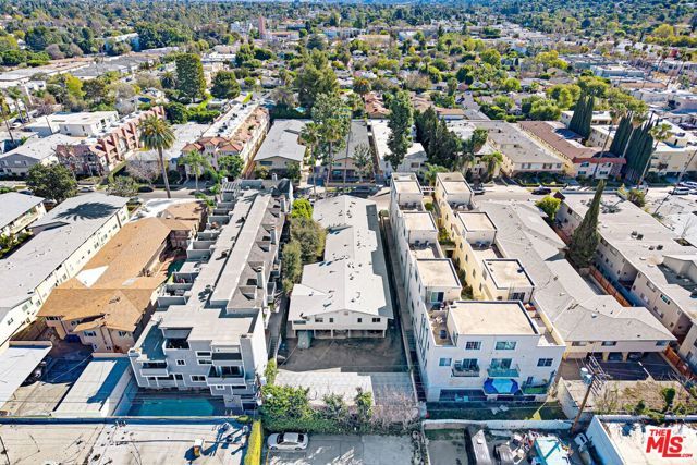 4345 Ventura Canyon Avenue, Sherman Oaks (los Angeles), CA 91423