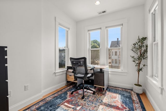 659 Moody St 3, Waltham, MA 02453
