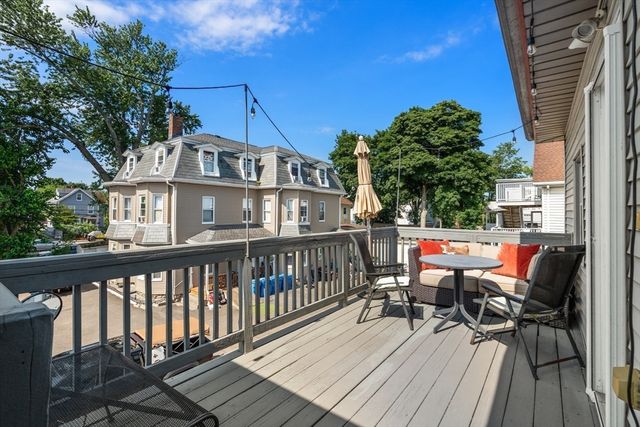 659 Moody St 3, Waltham, MA 02453