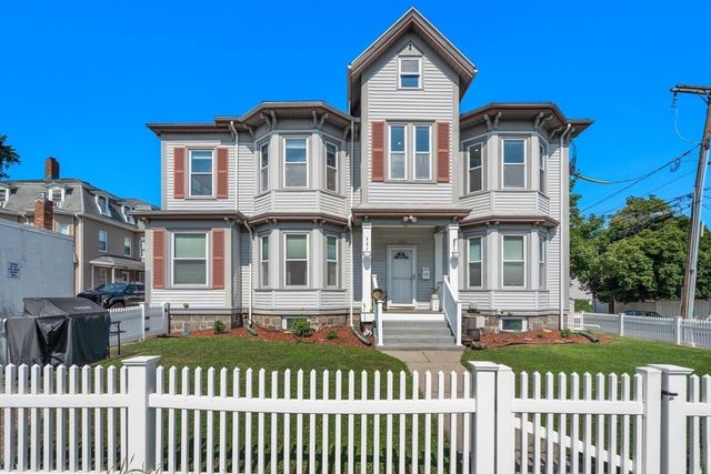 659 Moody St 3, Waltham, MA 02453