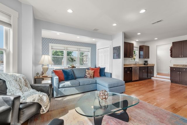659 Moody St 3, Waltham, MA 02453