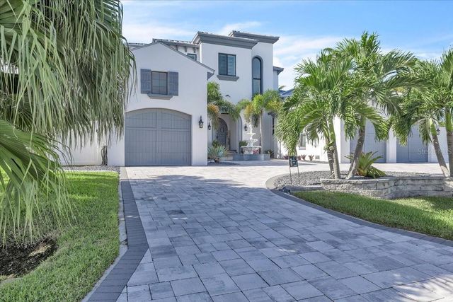 1918 SE 40TH STREET, Cape Coral, FL 33904