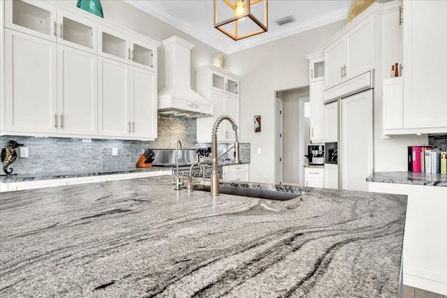 1918 SE 40TH STREET, Cape Coral, FL 33904