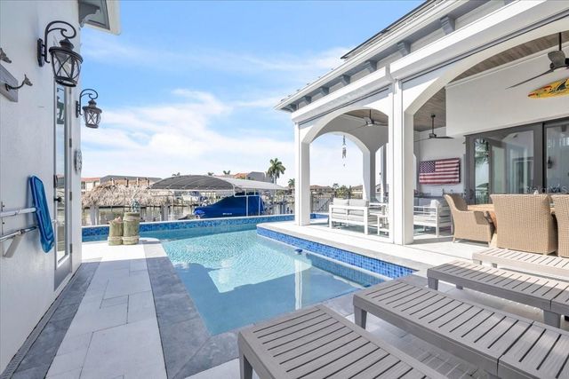 1918 SE 40TH STREET, Cape Coral, FL 33904