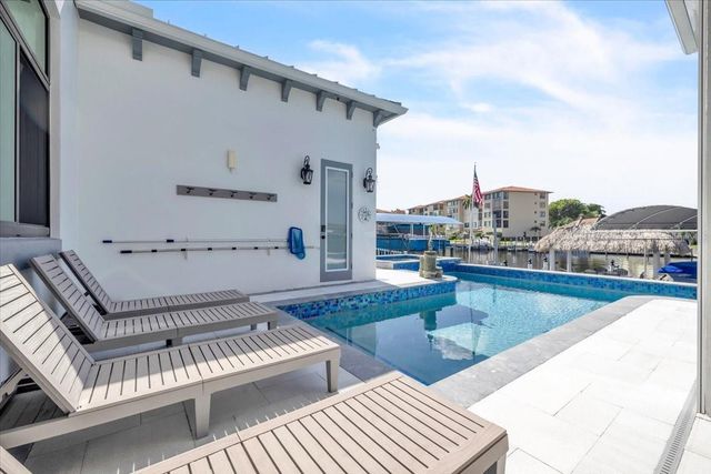1918 SE 40TH STREET, Cape Coral, FL 33904