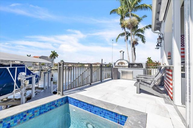 1918 SE 40TH STREET, Cape Coral, FL 33904