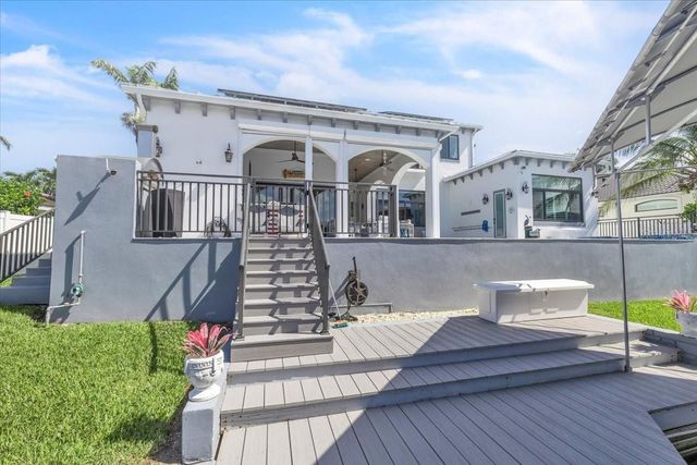 1918 SE 40TH STREET, Cape Coral, FL 33904