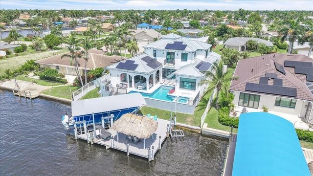 1918 SE 40TH STREET, Cape Coral, FL 33904