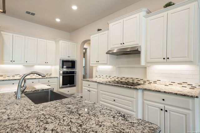 804 MORNINGSIDE DR, San Antonio, TX 78209