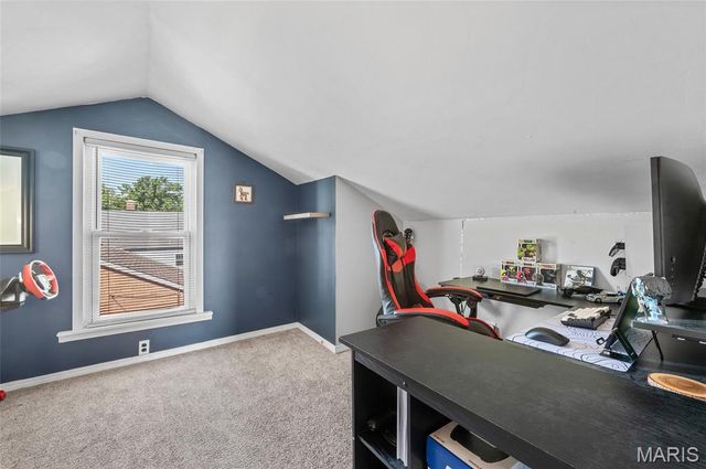 215 4th Avenue, Edwardsville, IL 62025