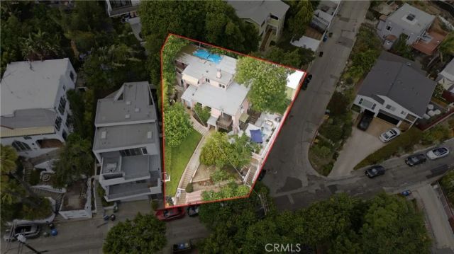3901 De Longpre Avenue, Los Angeles, CA 90027
