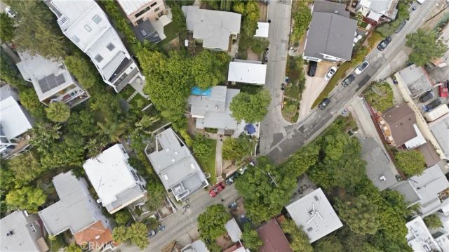3901 De Longpre Avenue, Los Angeles, CA 90027