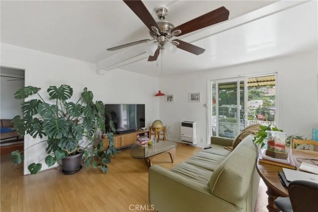 3901 De Longpre Avenue, Los Angeles, CA 90027