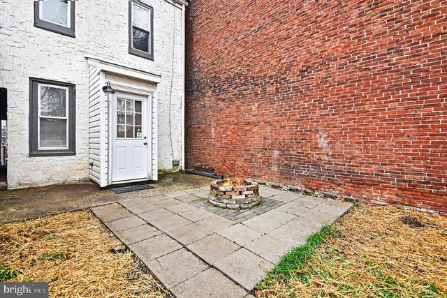 35 E 2ND ST, Pottstown, PA 19464