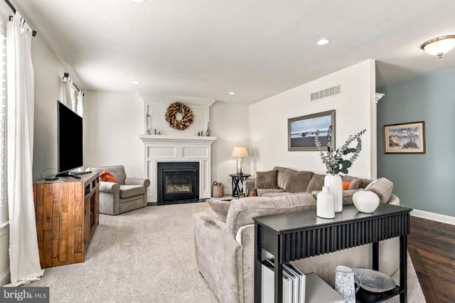 2884 FAGLEYSVILLE RD, Gilbertsville, PA 19525