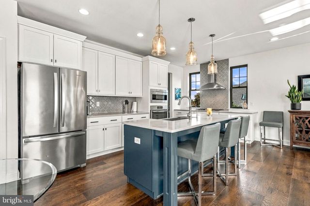 2884 FAGLEYSVILLE RD, Gilbertsville, PA 19525