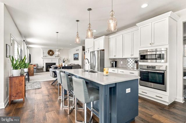 2884 FAGLEYSVILLE RD, Gilbertsville, PA 19525