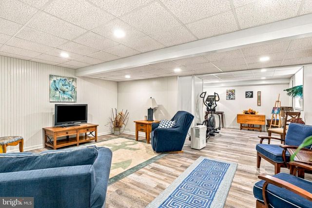2884 FAGLEYSVILLE RD, Gilbertsville, PA 19525