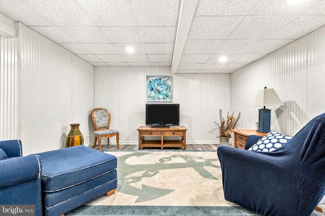 2884 FAGLEYSVILLE RD, Gilbertsville, PA 19525
