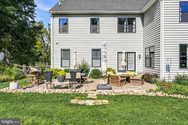 2884 FAGLEYSVILLE RD, Gilbertsville, PA 19525