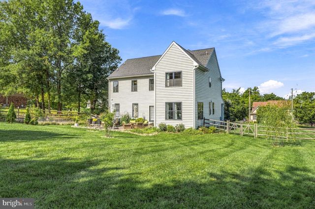 2884 FAGLEYSVILLE RD, Gilbertsville, PA 19525